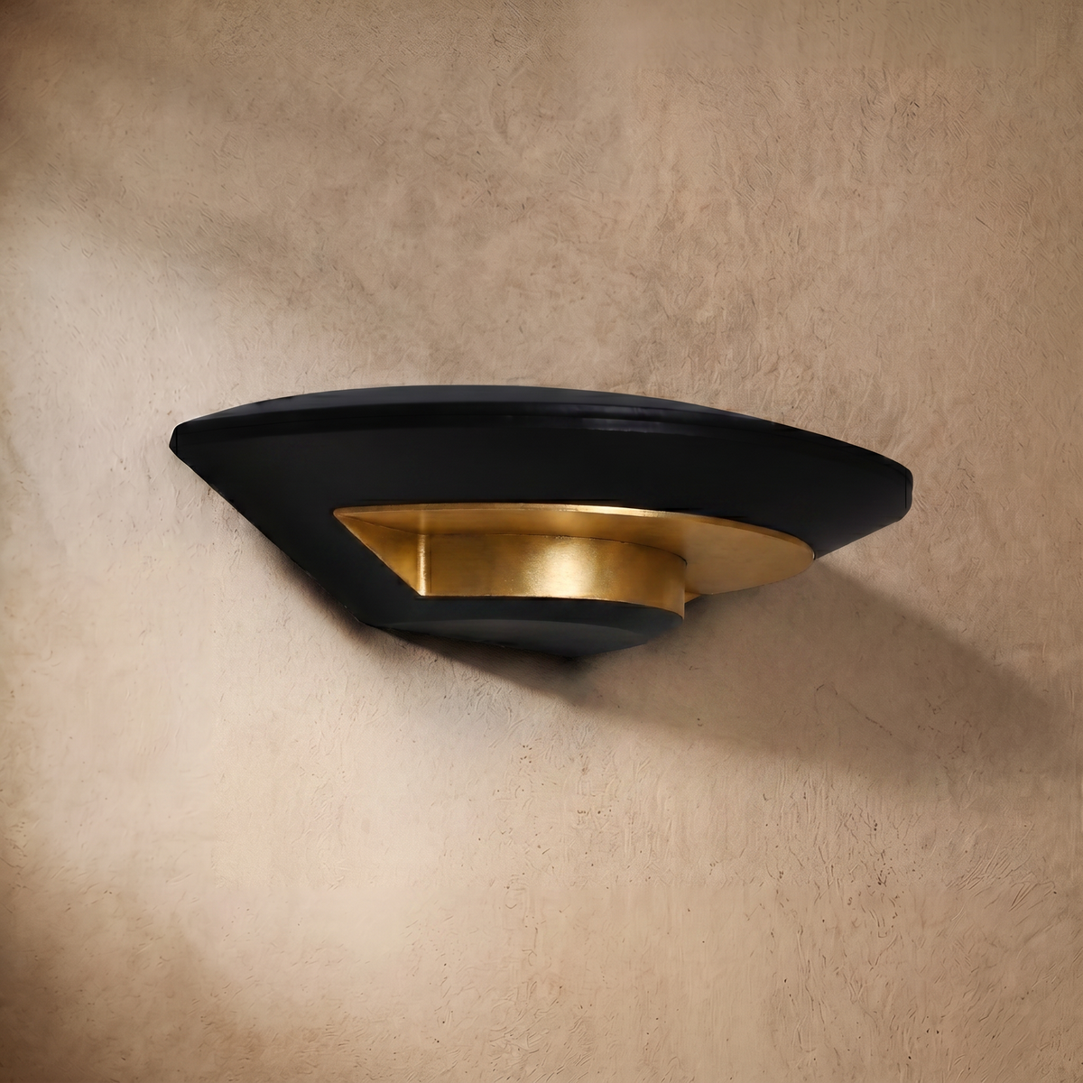 drainpangolin Irondale Minimalist Disc-Shaped Wall Lamp - Black Metal for Outdoor Corridor