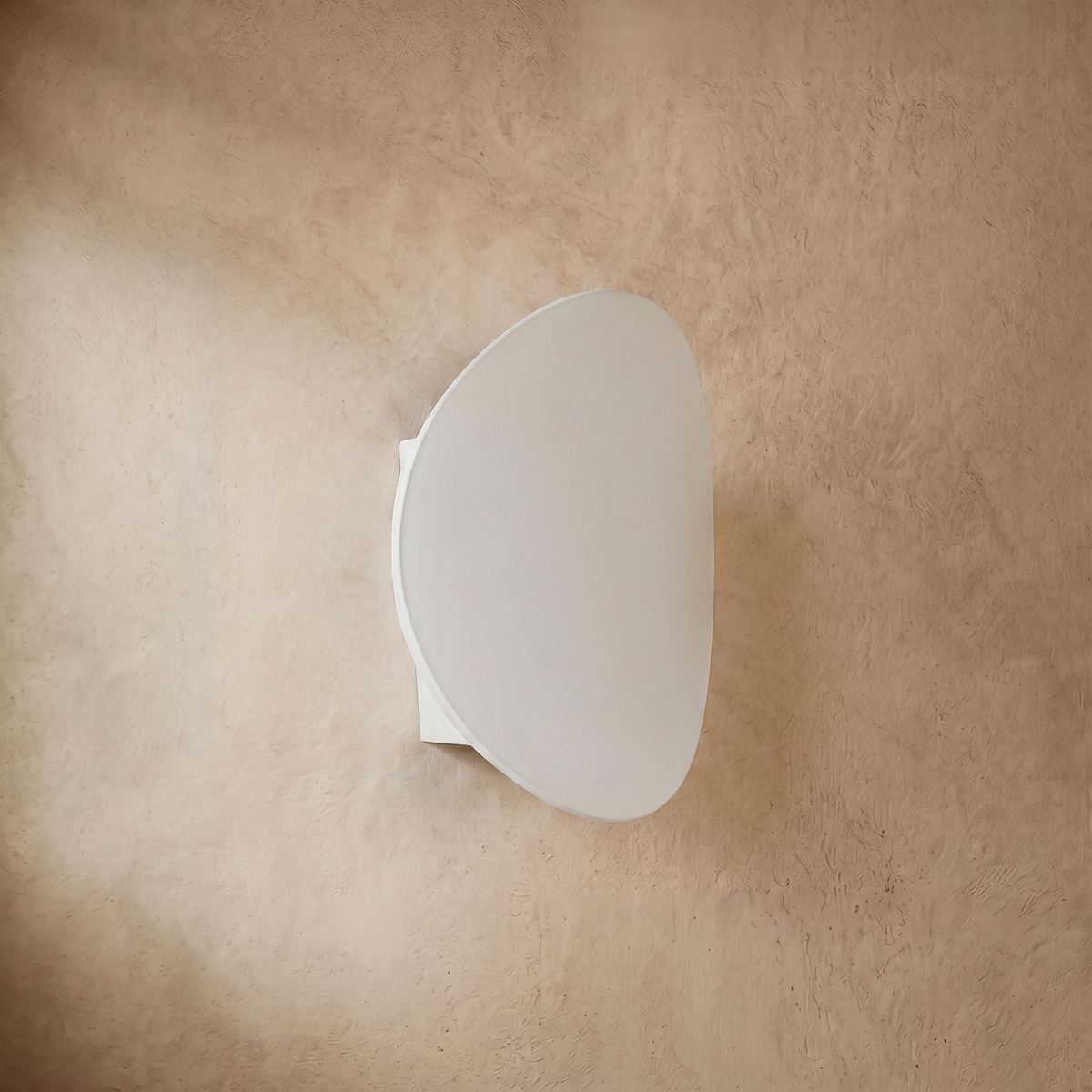 drainpangolin Velora Minimalist Pebble Outdoor Wall Lamp for Patio