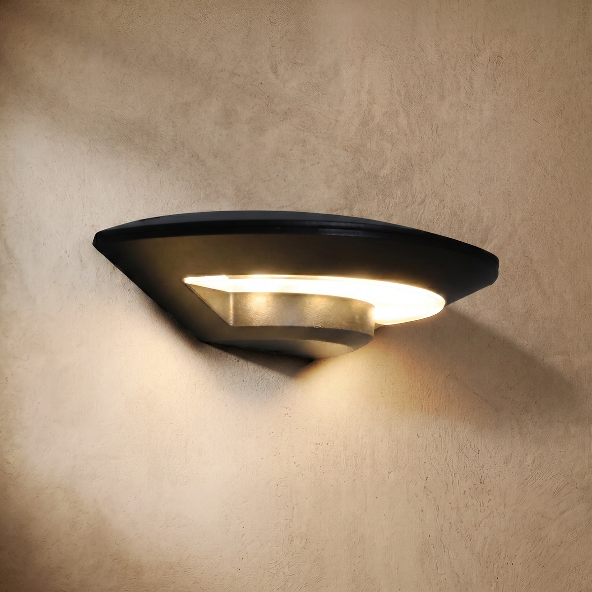 drainpangolin Irondale Minimalist Disc-Shaped Wall Lamp - Black Metal for Outdoor Corridor